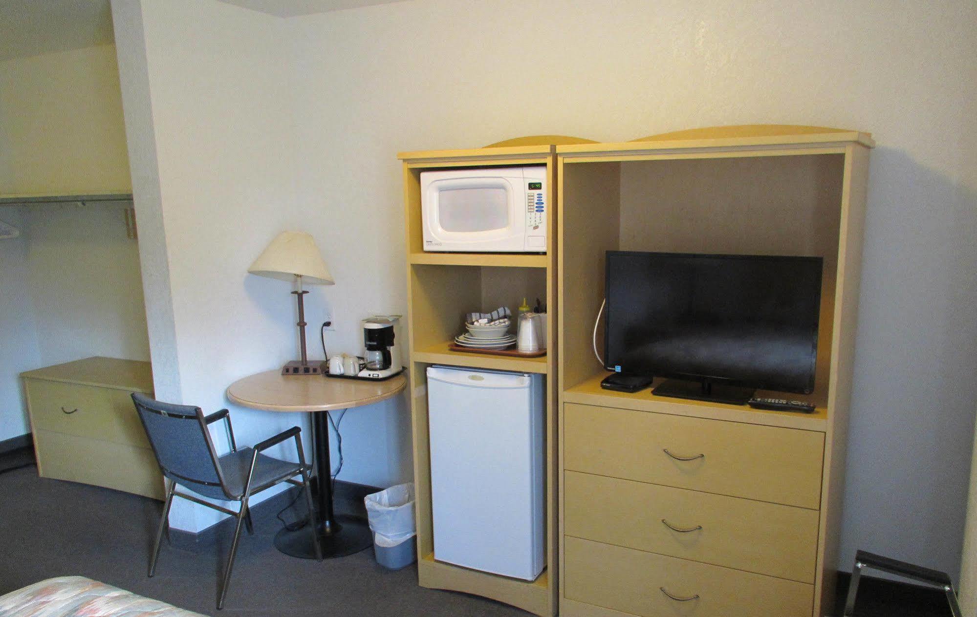 Motel Lazy J Claresholm